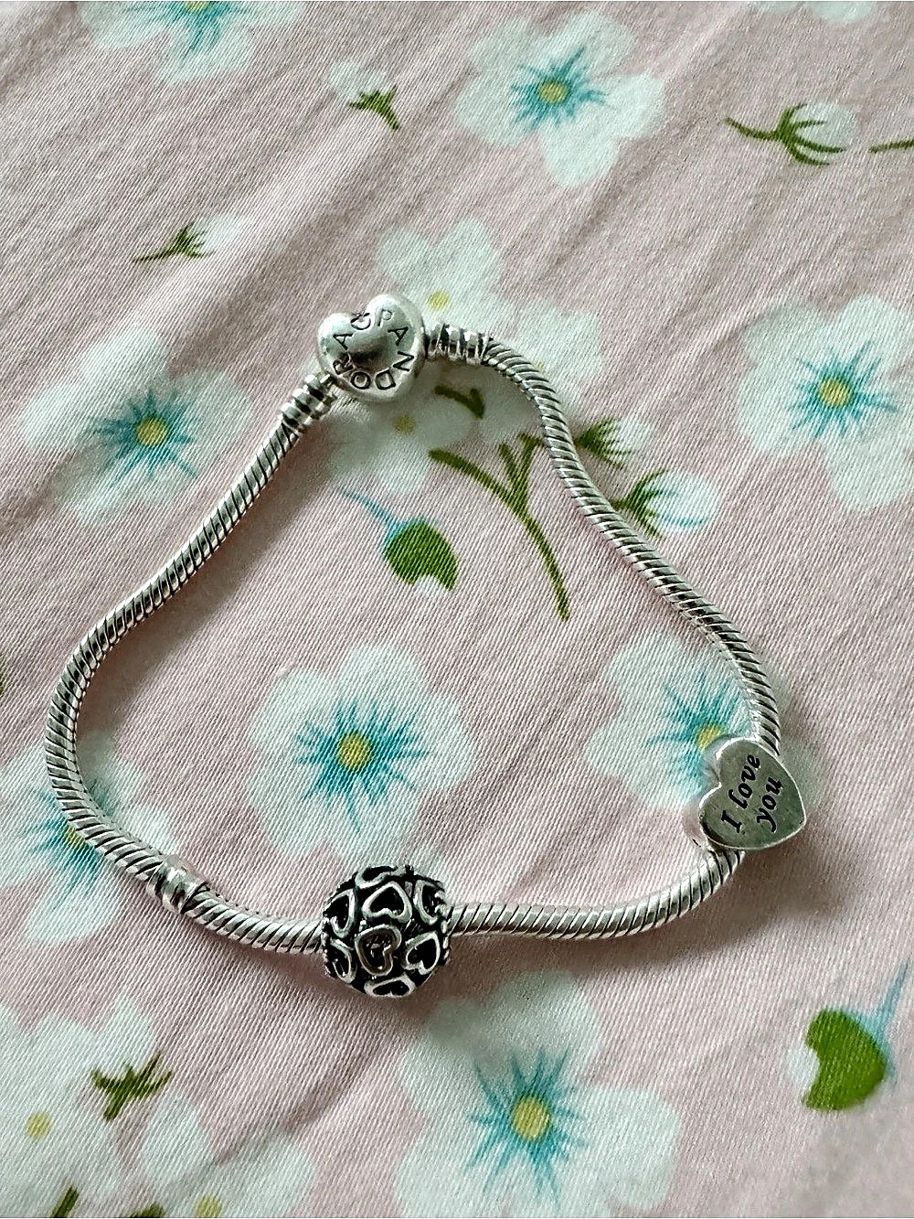 Pandora Moments Heart Clasp Snake Chain Bracelet Silver w/ 2 Charms